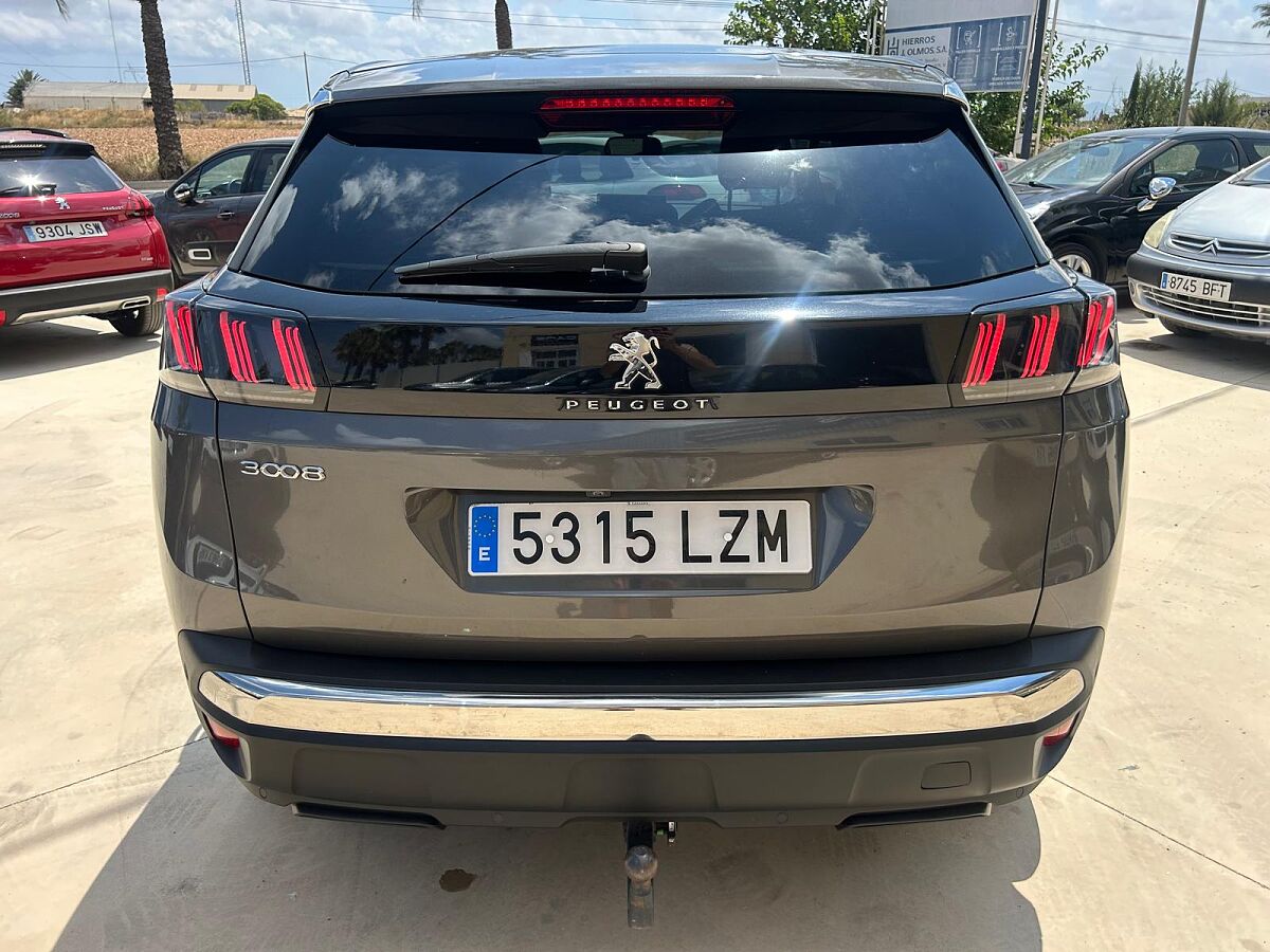 PEUGEOT 3008 ALLURE 1.5 HDI AUTO SPANISH LHD IN SPAIN 84000 MILES STUNNING 2022